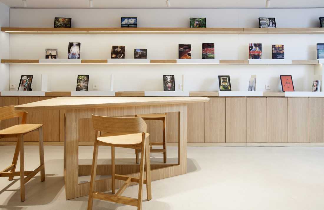 Interior design of a travel agency in Pyrénées-Atlantiques