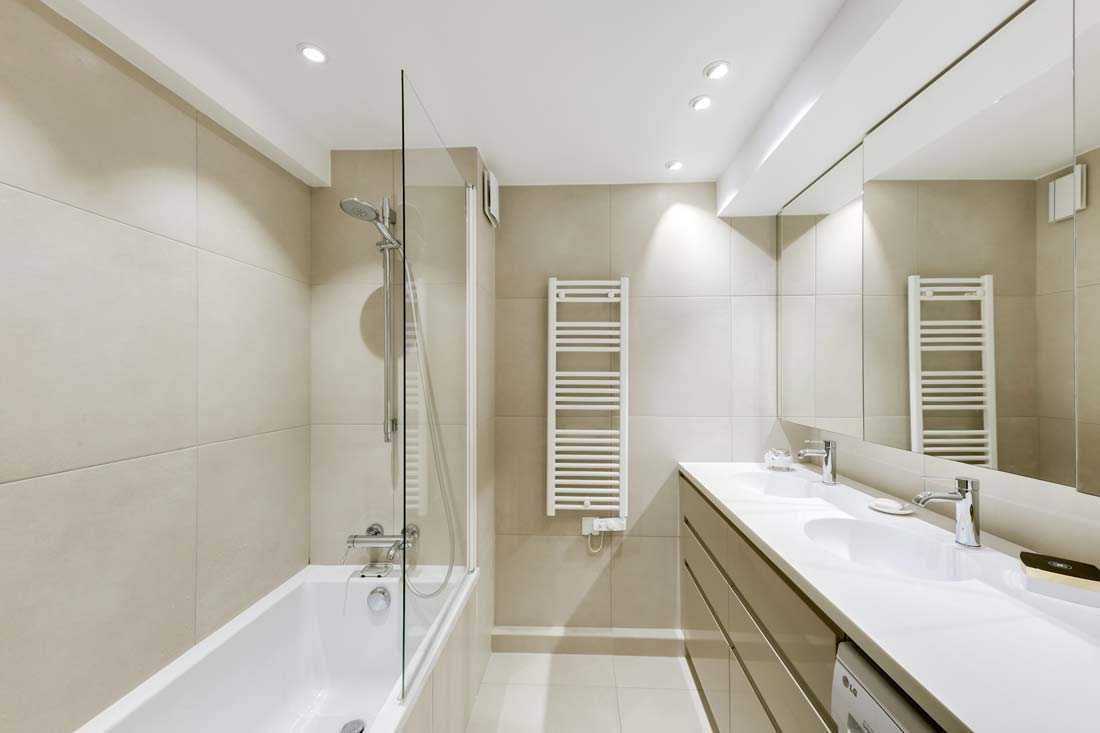 Rénovation d'une salle de bain par un architecte d'intérieur à Biarritz