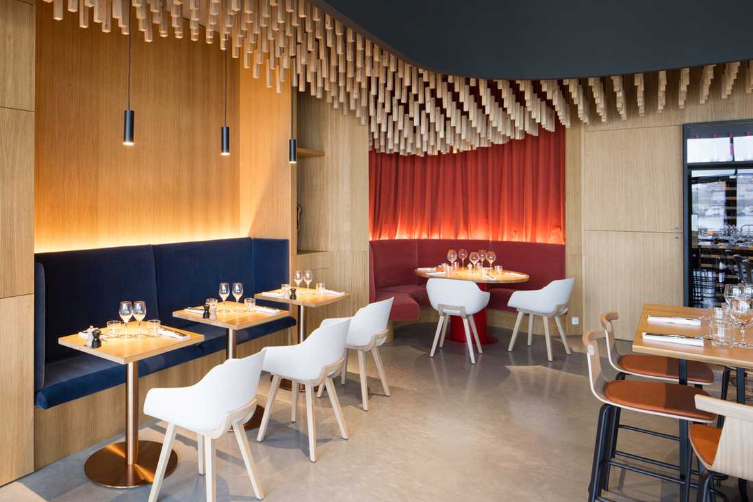 Design intérieur d'un restaurant dans les Pyrénées-Atlantiques