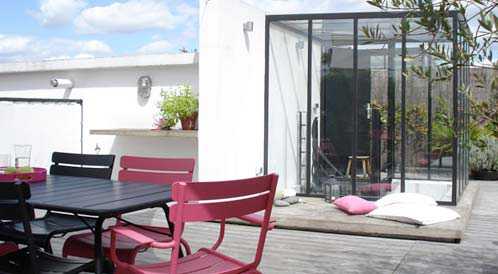 Avant Aprés de l'aménagement d'une terrasse sur un toit par un jardiner paysagistre à Biarritz