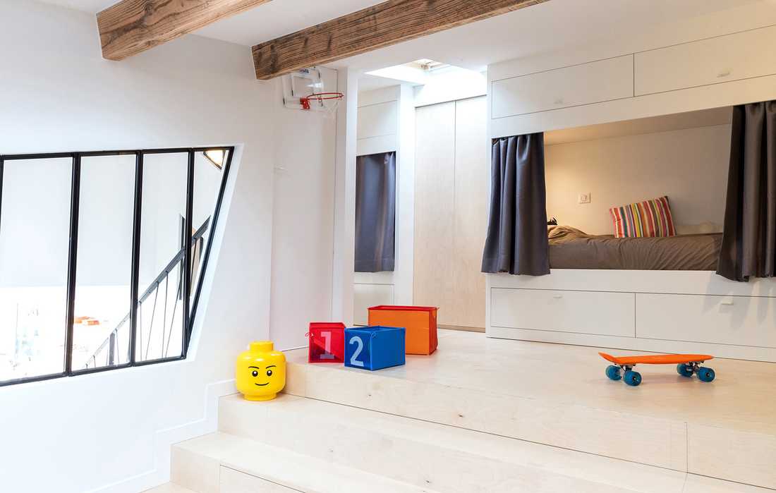 Chambre d'enfant dans un loft à Biarritz