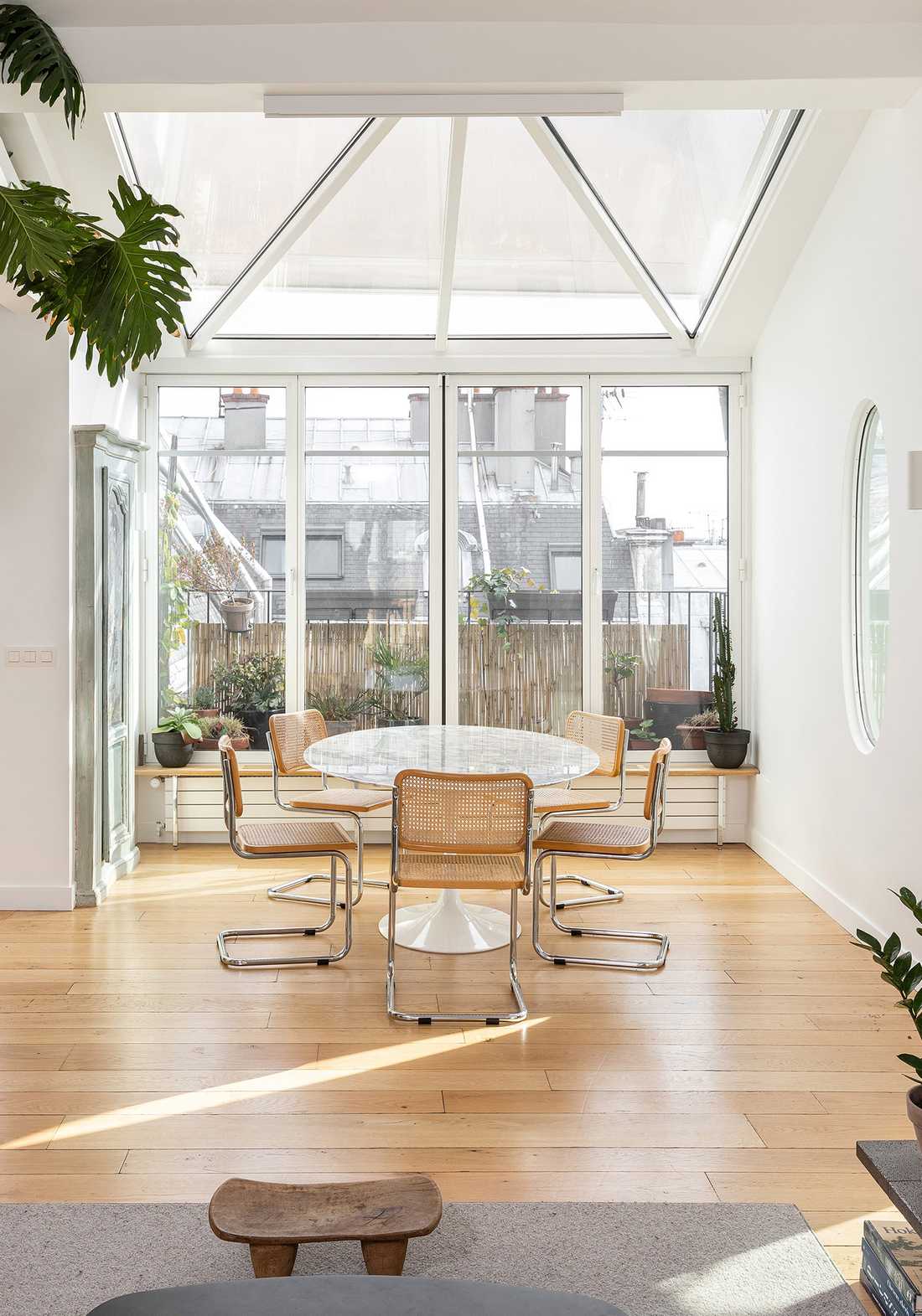 Salle à manger amenagée par un architecte d'interieur à Biarritz