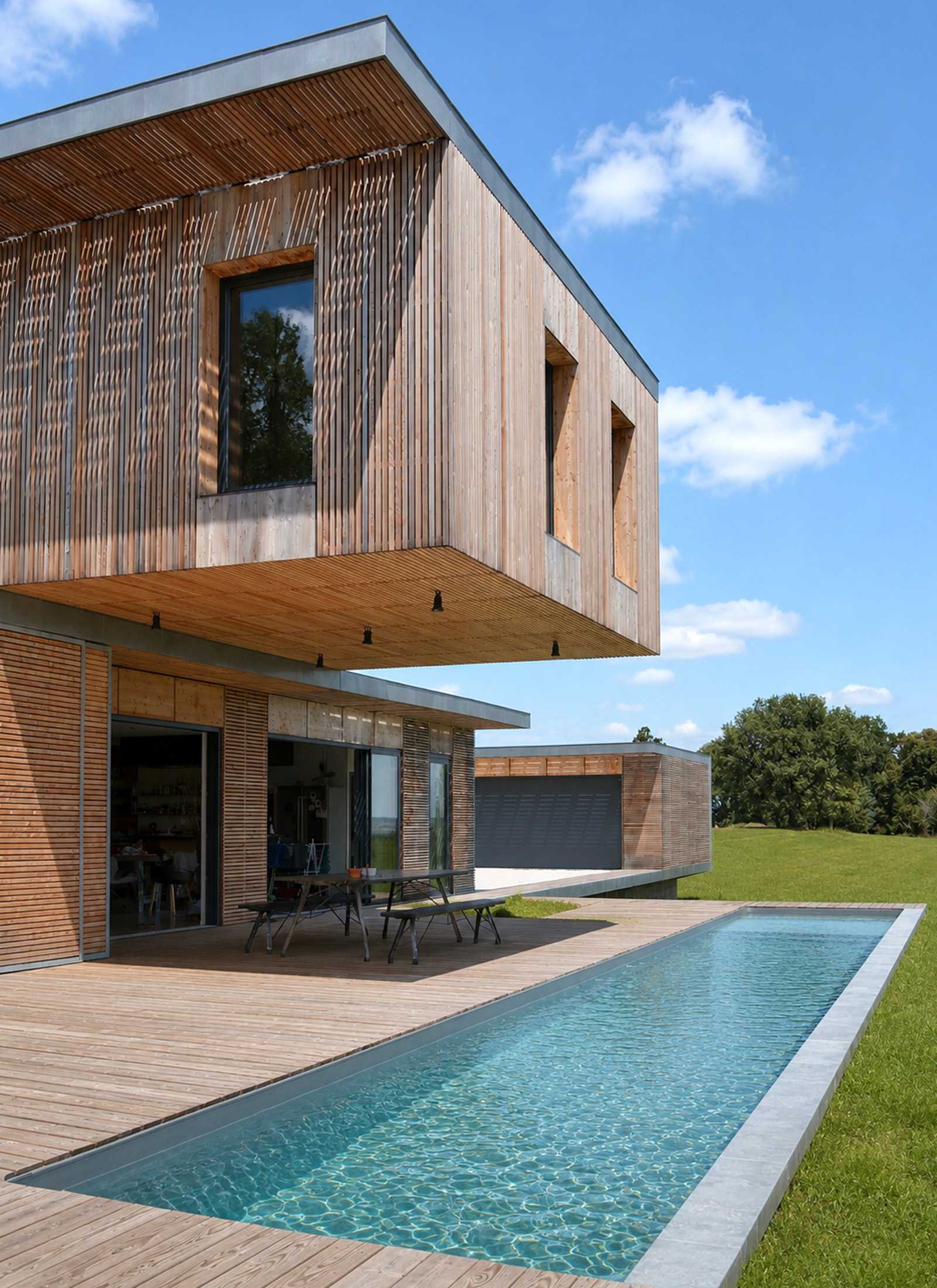 Maison d'architecte bois et béton réalisée par un architecte du Pays Basque