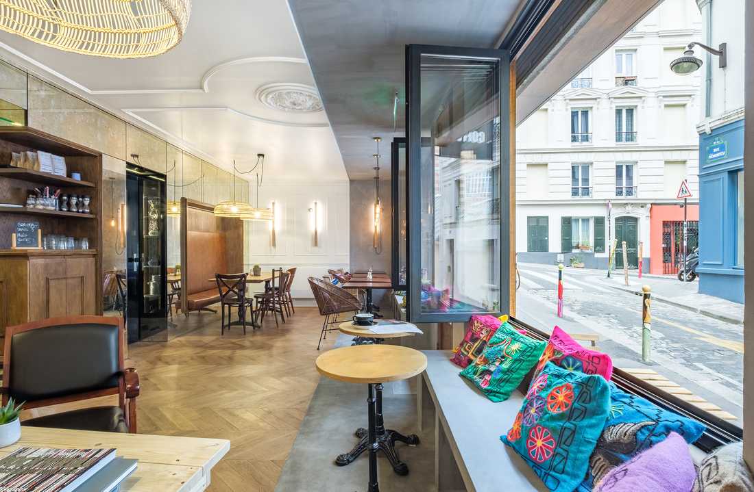 Aménagement d'un café chic par un architecte spécialiste de l'architecture commerciale à Biarritz