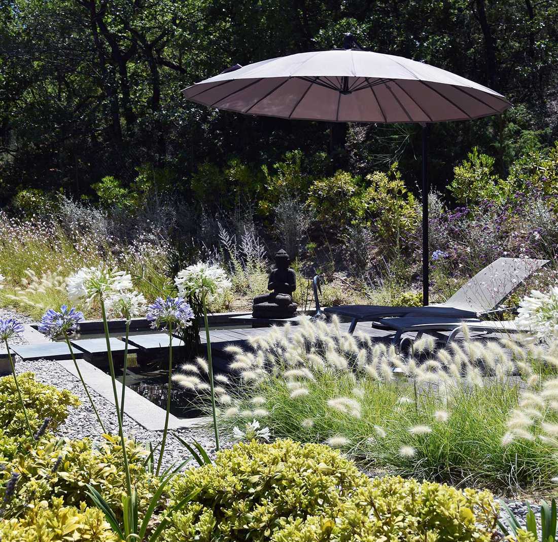 Jardin zen aménagé par un concepteur paysagiste à Biarritz