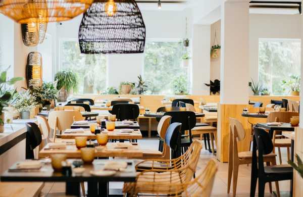 Remodelling intérieur d'un hôtel - restaurant à Biarritz par un architecte