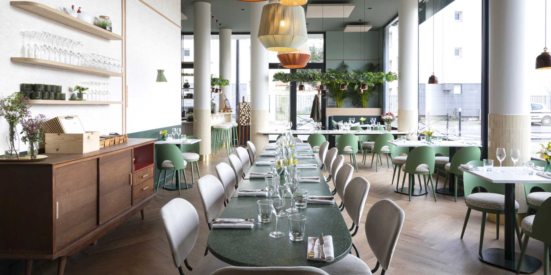 Design of a restaurant in Biarritz by an architect