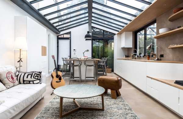 Restructuration complète d'un loft au style industriel par un architecte d'intérieur à Biarritz