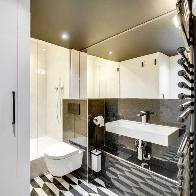 Salle de bain aménagée par un architecte exerçant à Biarritz